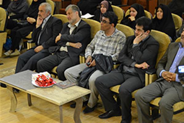همايش عفاف در سالن همايشهاي شهرداري لاهيجان برگزار شد
